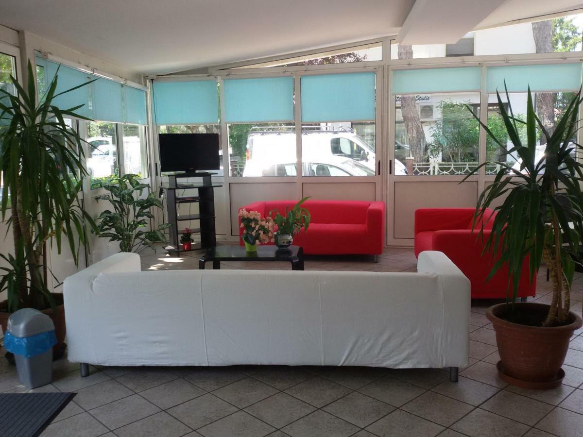 Hotel Otello Punta Marina Buitenkant foto